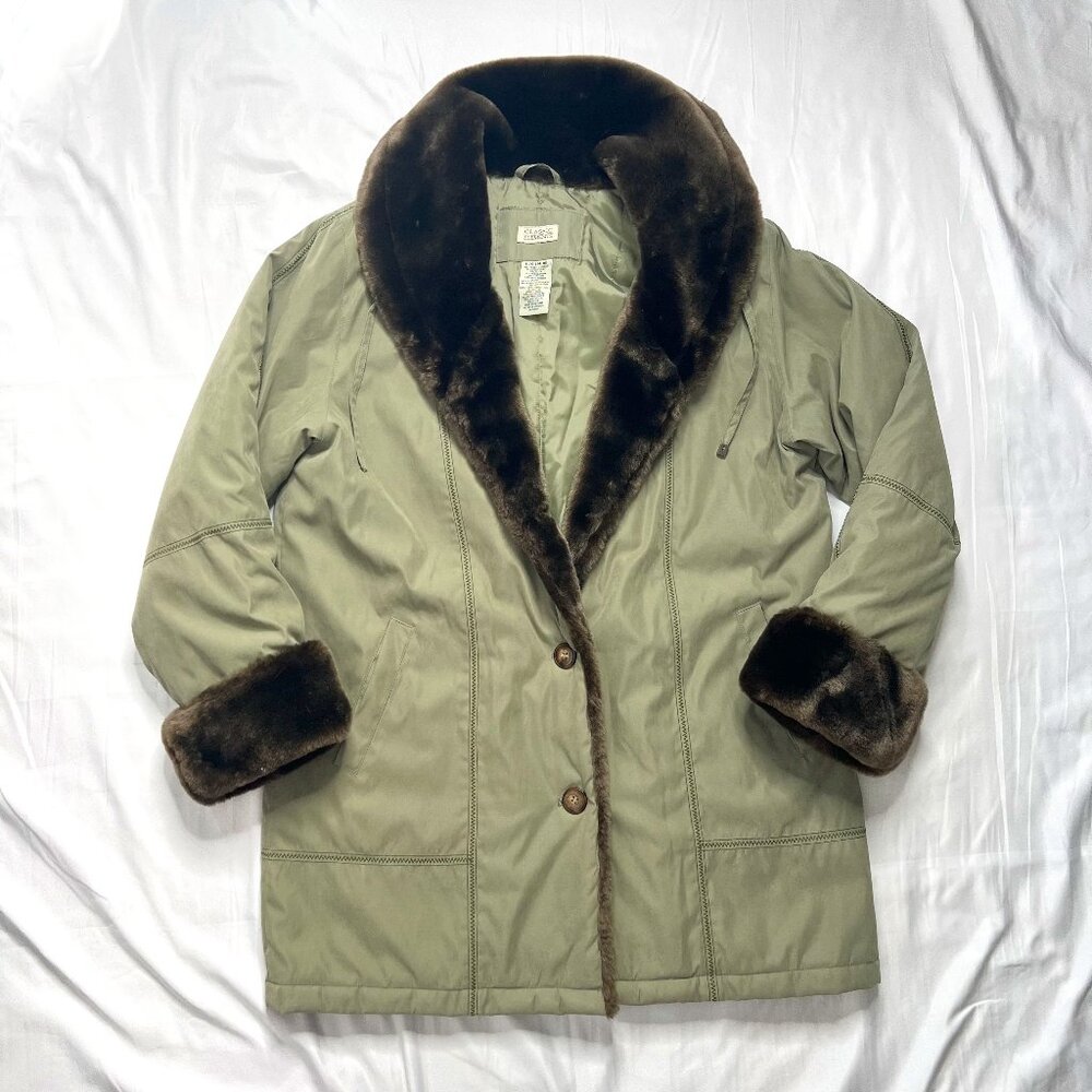 Classic Elements Women's Green Coat with Faux Fur Size Large - Soft feel Jacket